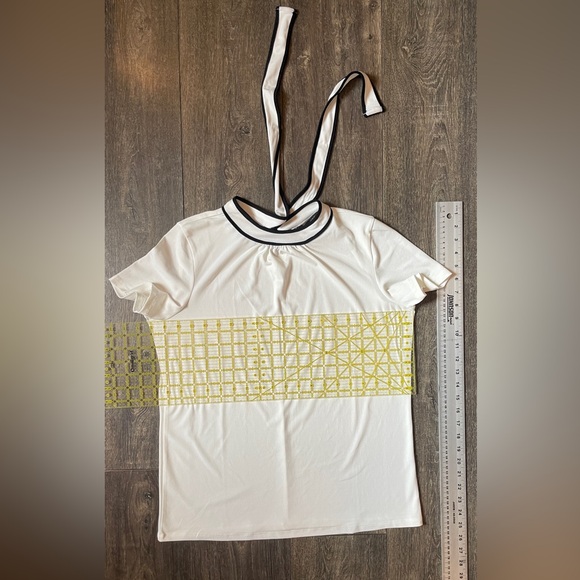 M Banana Republic business casual top white & black piping. Back neck bow - Picture 4 of 4